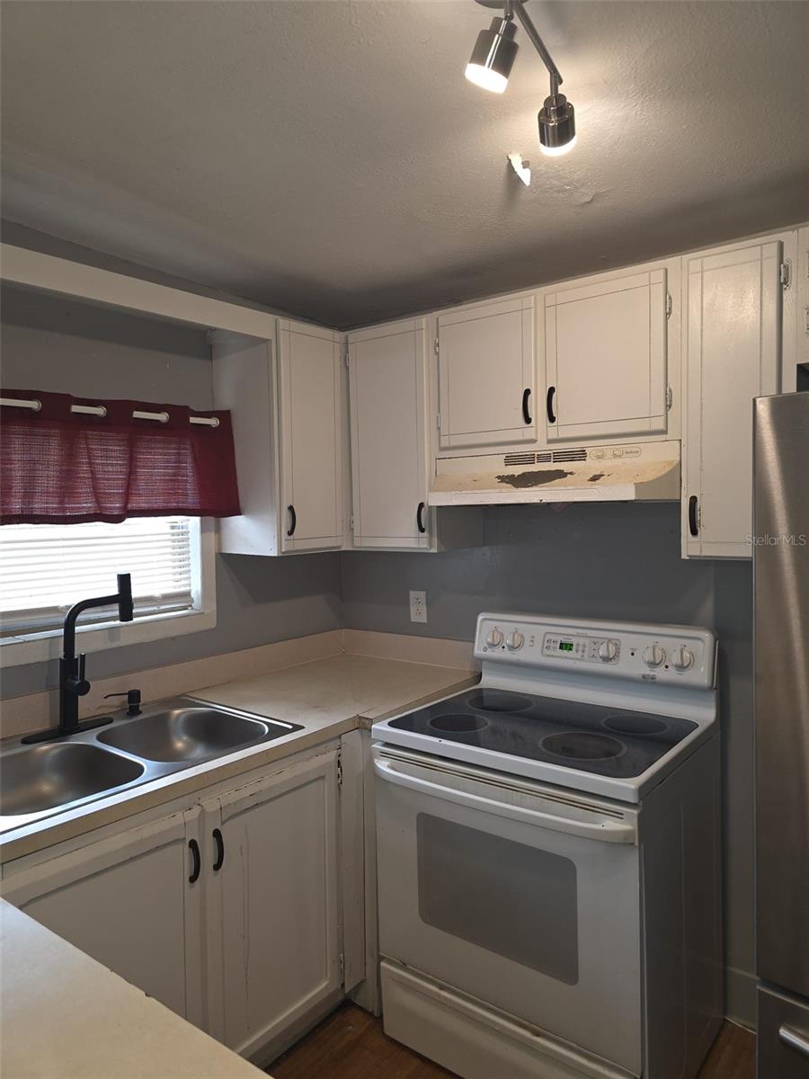 3022 DELEUIL AVE, TAMPA, FL, 33610