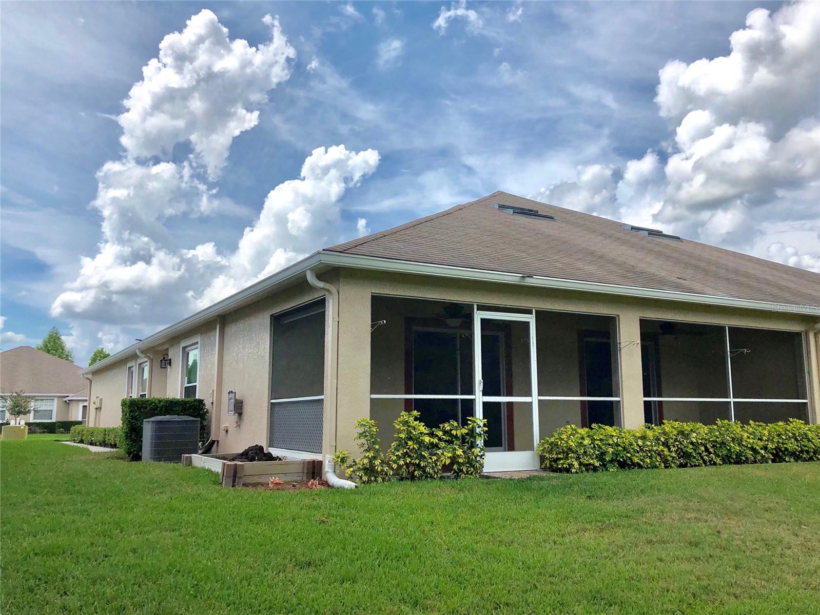 5804 AUTUMN SHIRE DR, ZEPHYRHILLS, FL, 33541