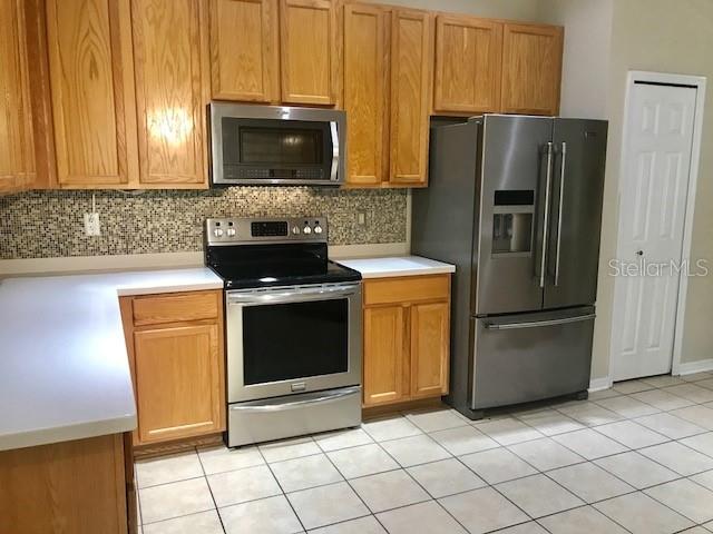 5804 AUTUMN SHIRE DR, ZEPHYRHILLS, FL, 33541