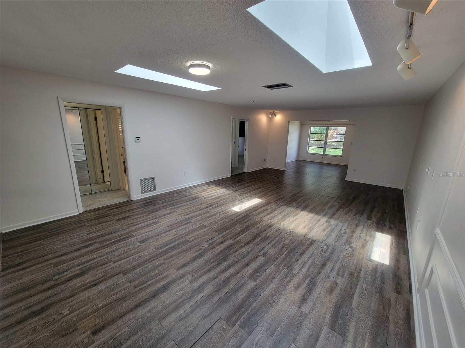 1657 S LAKE AVE #3, CLEARWATER, FL, 33756