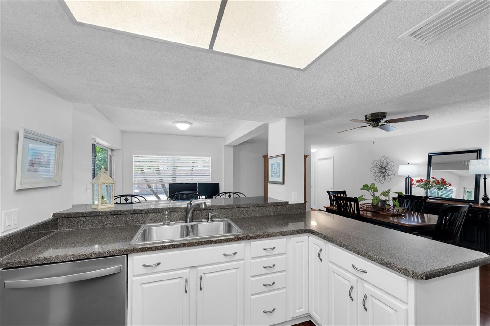 25 HARBOR WOODS CIR, SAFETY HARBOR, FL, 34695