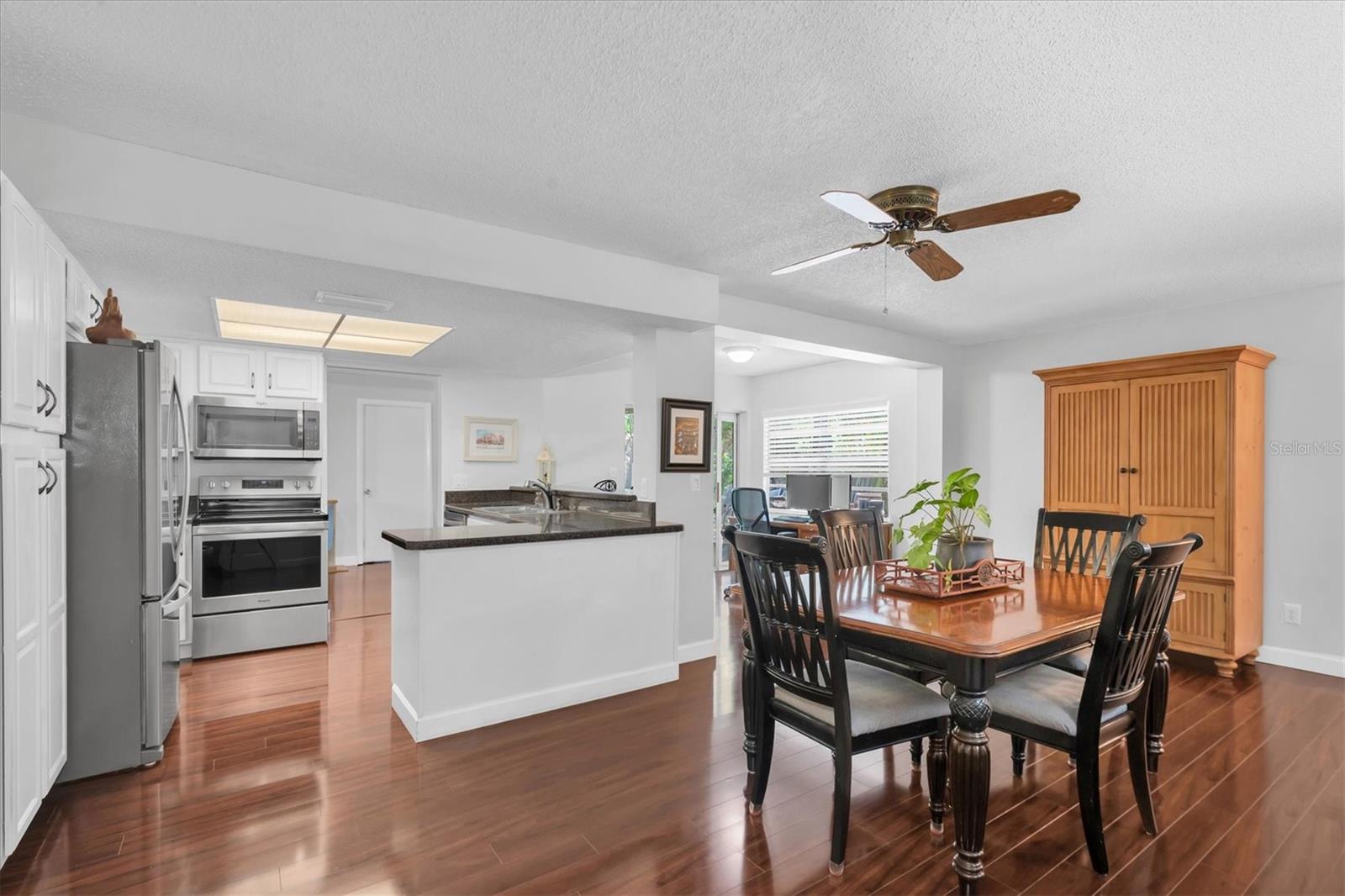 25 HARBOR WOODS CIR, SAFETY HARBOR, FL, 34695