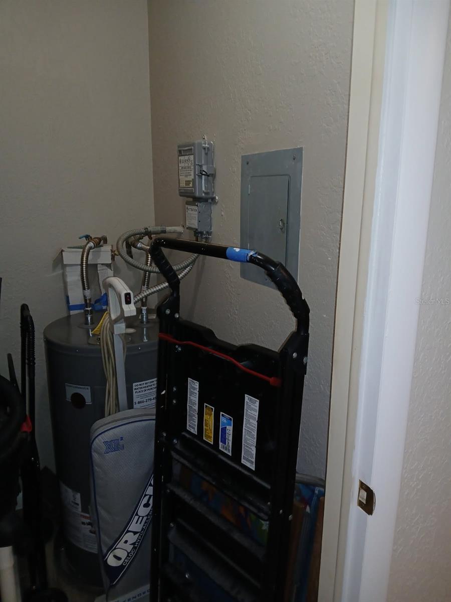 10350 IMPERIAL POINT DR W #8, LARGO, FL, 33774