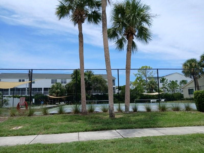 10350 IMPERIAL POINT DR W #8, LARGO, FL, 33774