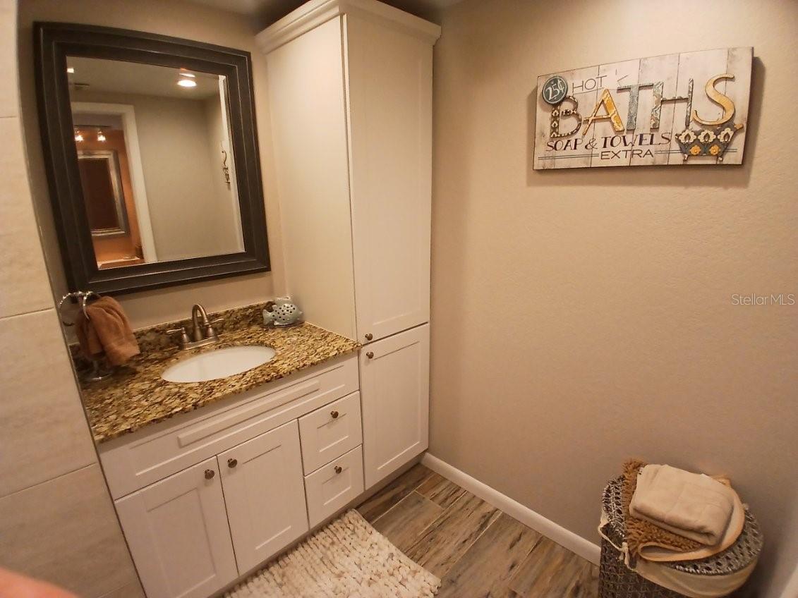 10350 IMPERIAL POINT DR W #8, LARGO, FL, 33774