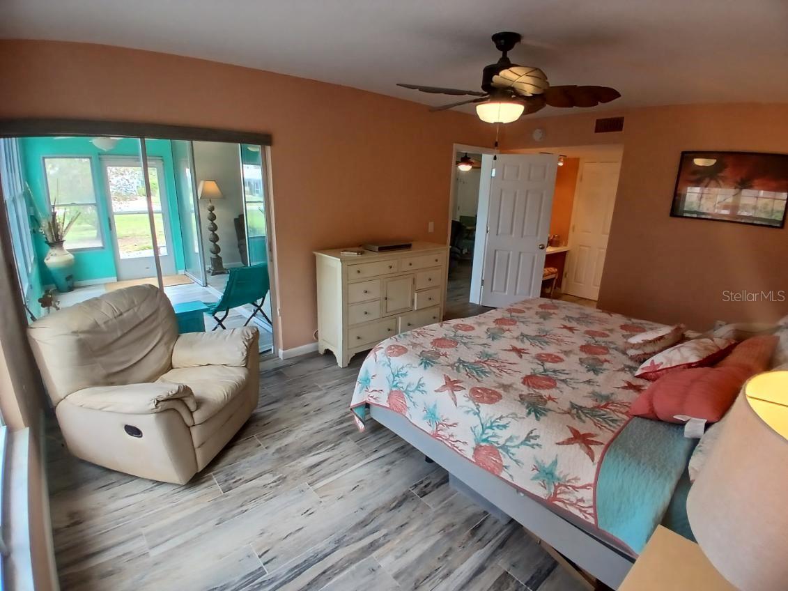 10350 IMPERIAL POINT DR W #8, LARGO, FL, 33774