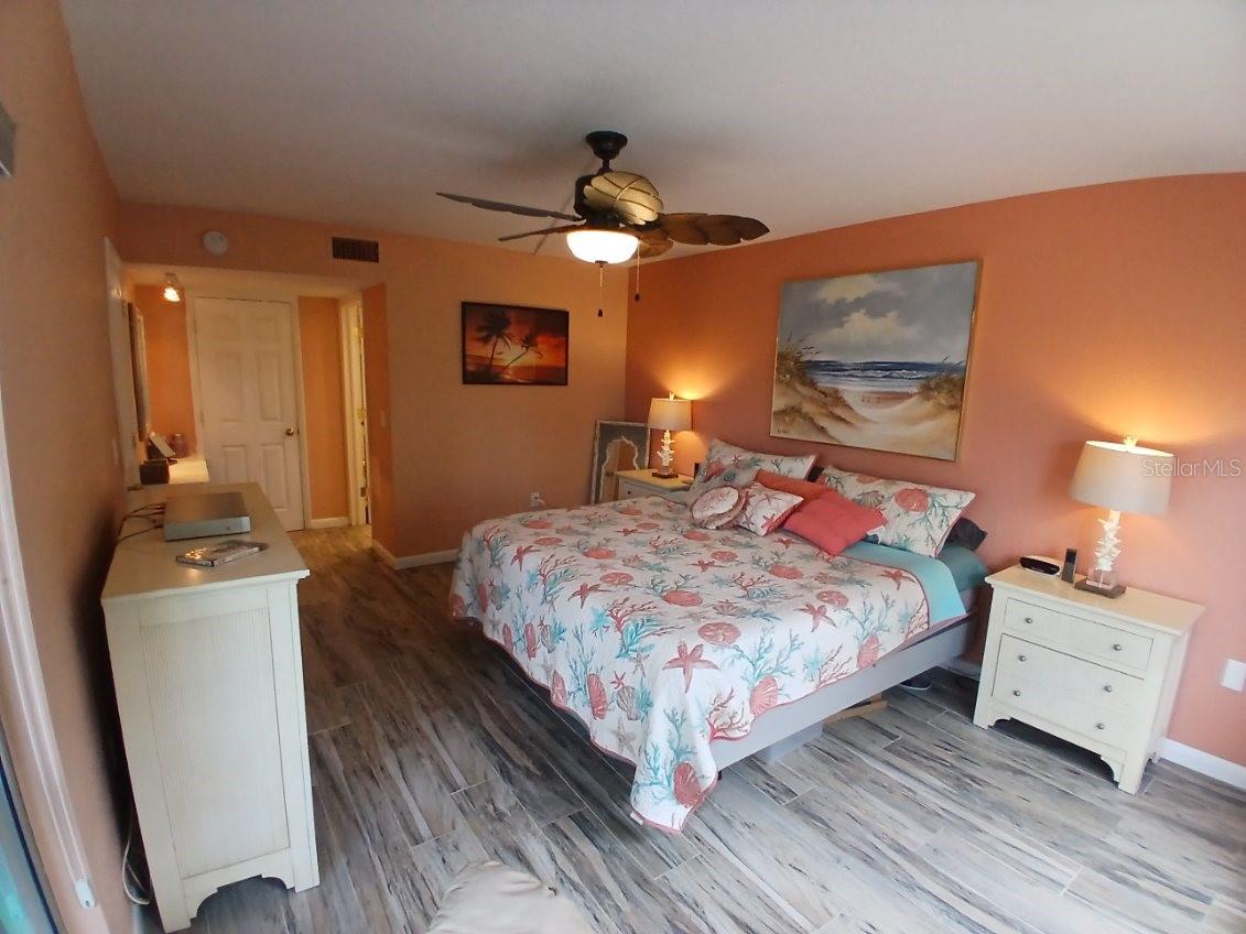 10350 IMPERIAL POINT DR W #8, LARGO, FL, 33774