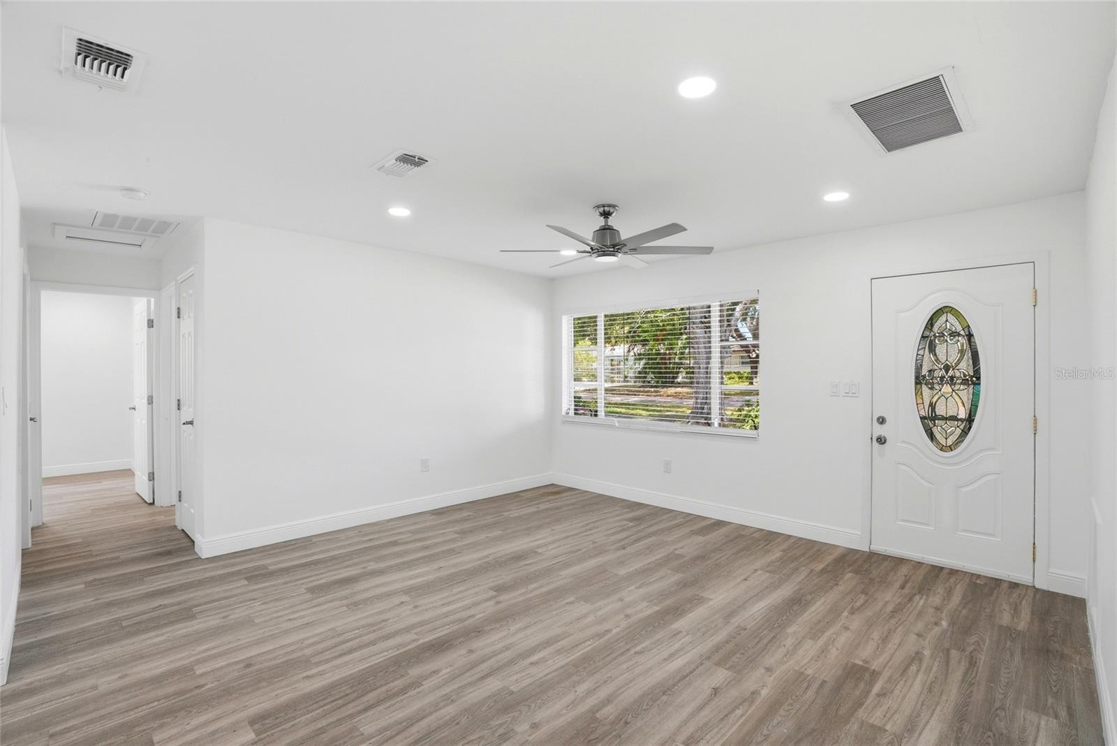 6526 43RD AVE N, KENNETH CITY, FL, 33709