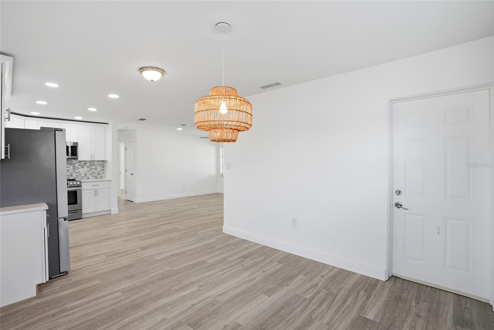 6526 43RD AVE N, KENNETH CITY, FL, 33709