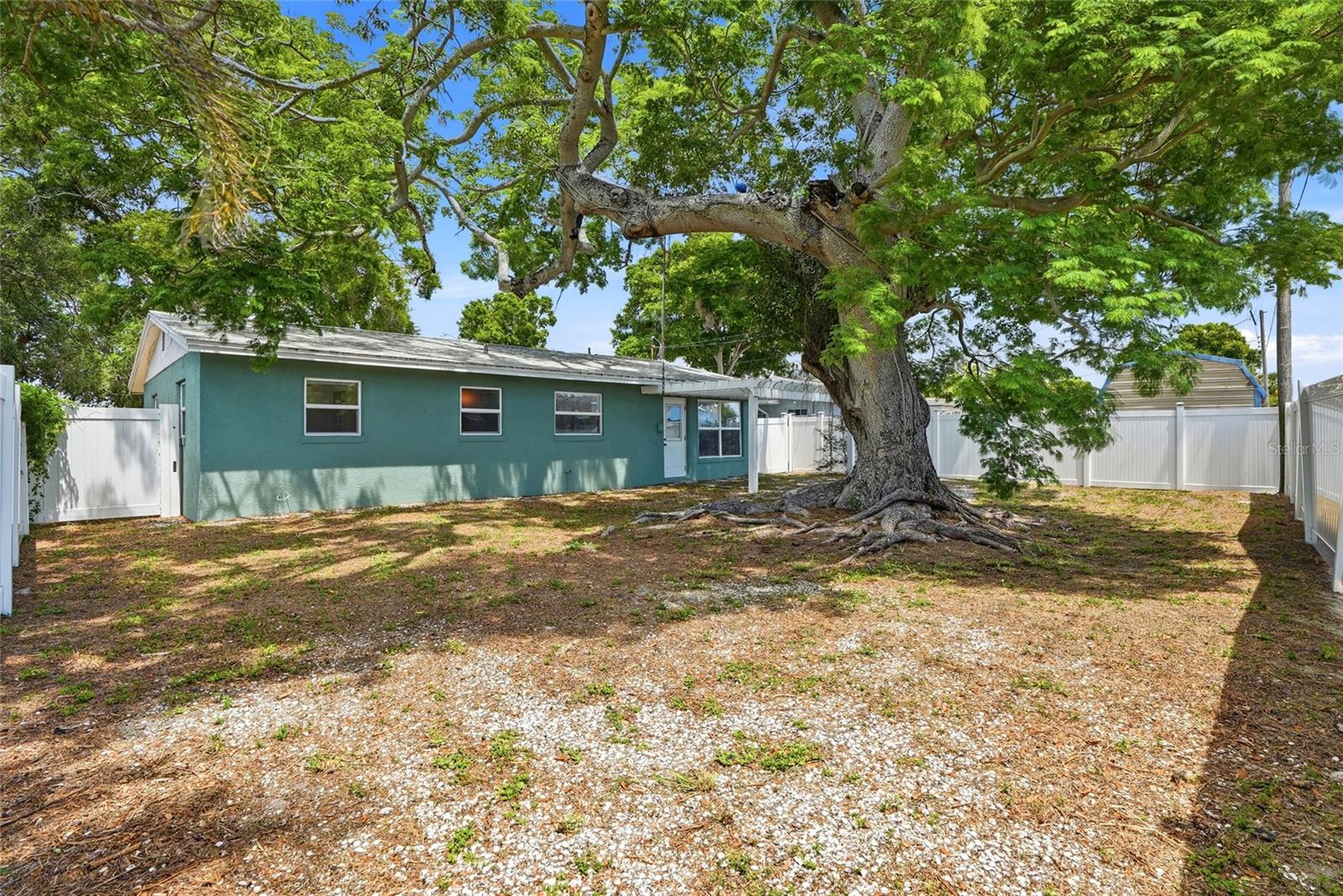 6526 43RD AVE N, KENNETH CITY, FL, 33709