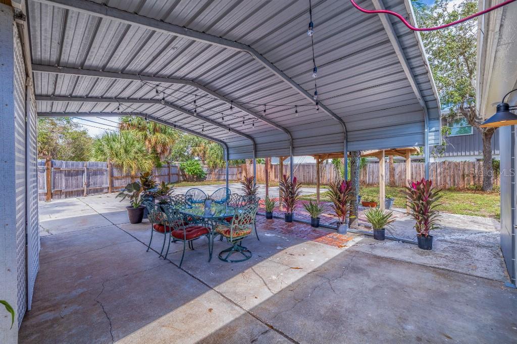 347 LING A MOR TER S, ST PETERSBURG, FL, 33705