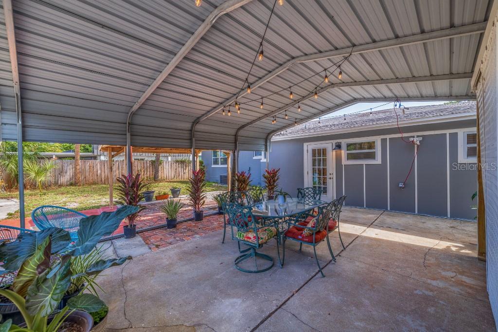 347 LING A MOR TER S, ST PETERSBURG, FL, 33705