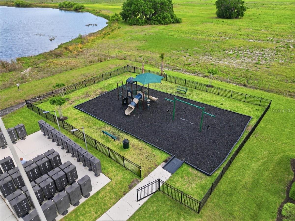 851 VIENNA DR, WINTER HAVEN, FL, 33884