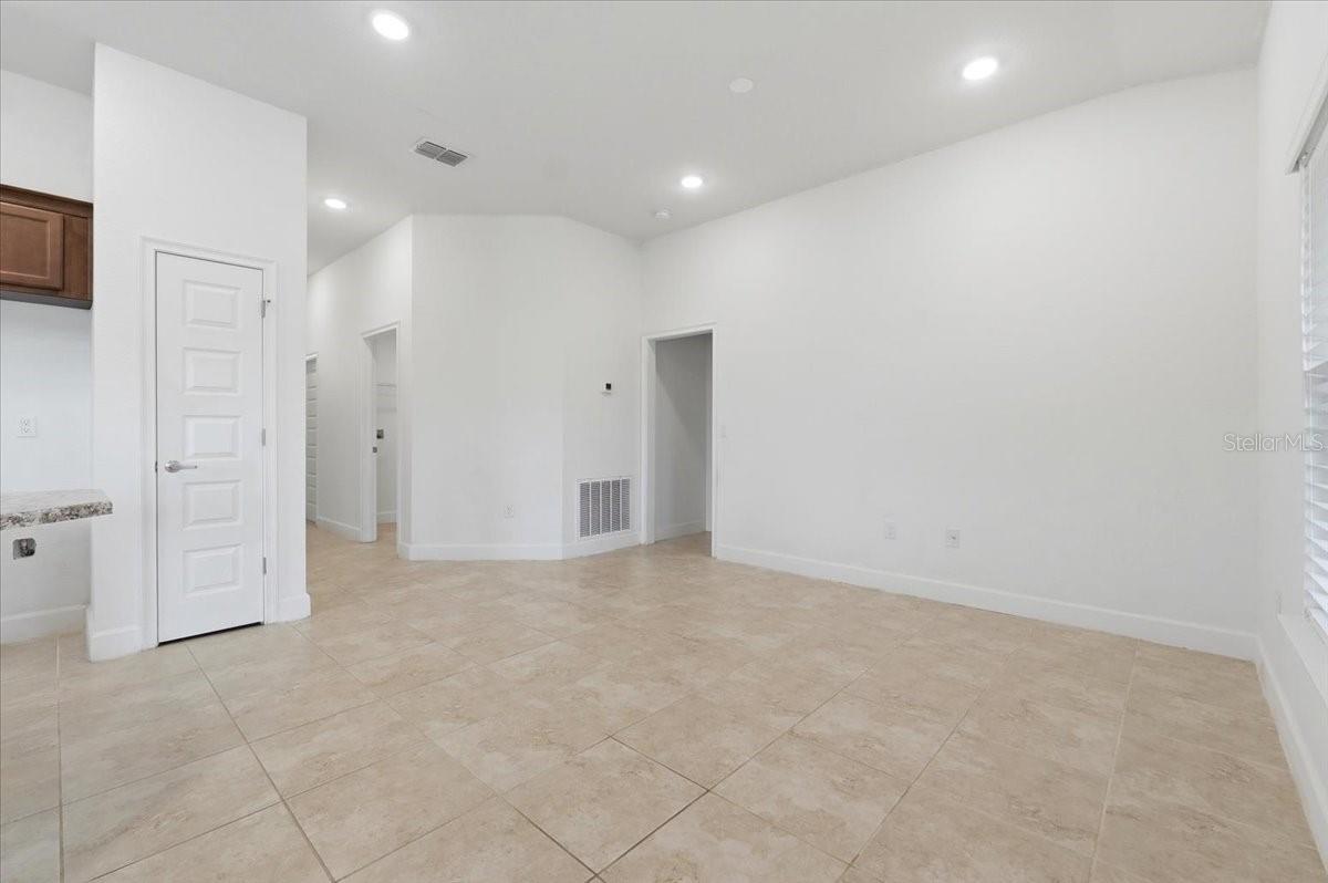 851 VIENNA DR, WINTER HAVEN, FL, 33884