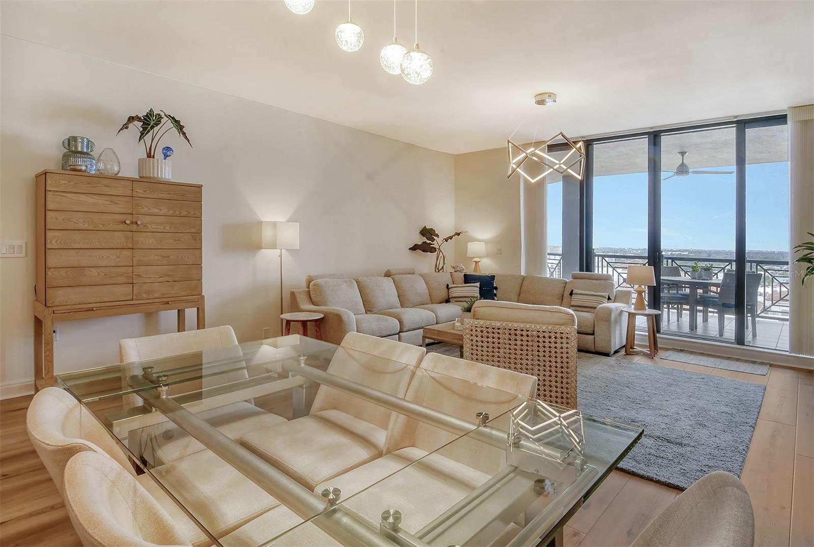 50 CENTRAL AVE #15B, SARASOTA, FL, 34236