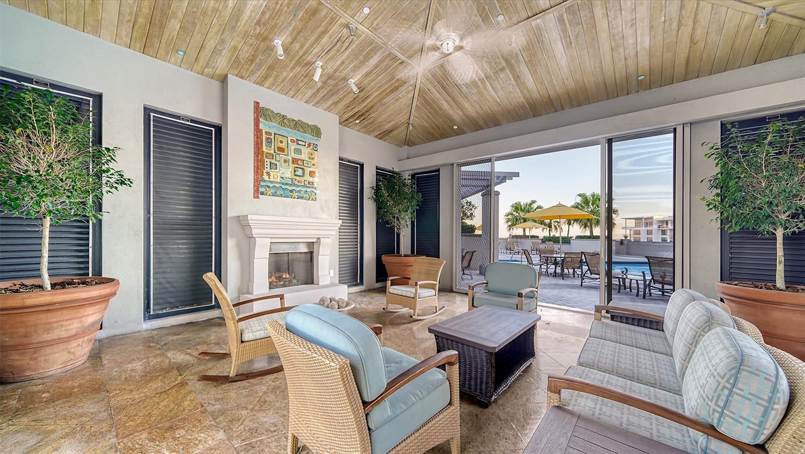 50 CENTRAL AVE #15B, SARASOTA, FL, 34236