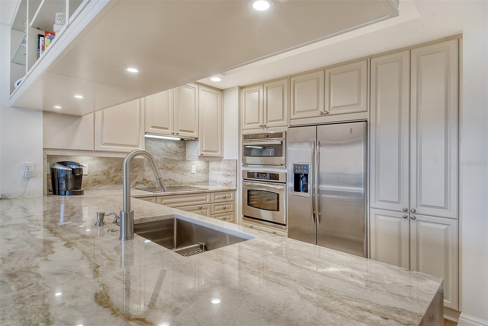 50 CENTRAL AVE #15B, SARASOTA, FL, 34236