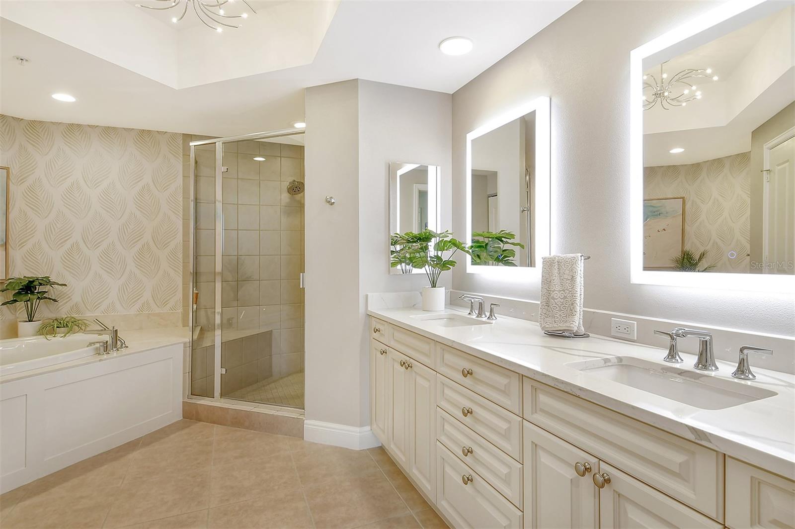 50 CENTRAL AVE #15B, SARASOTA, FL, 34236