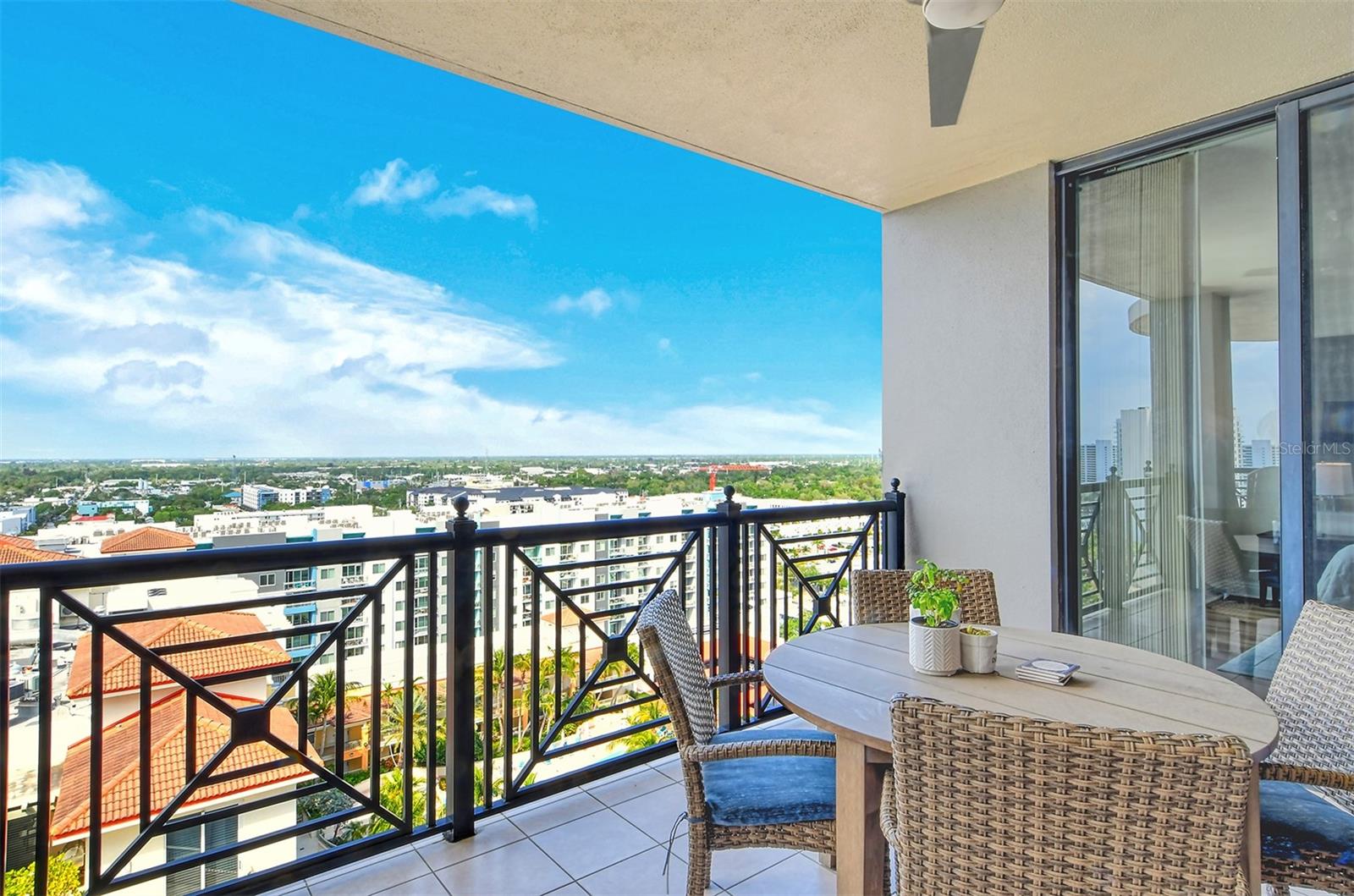 50 CENTRAL AVE #15B, SARASOTA, FL, 34236