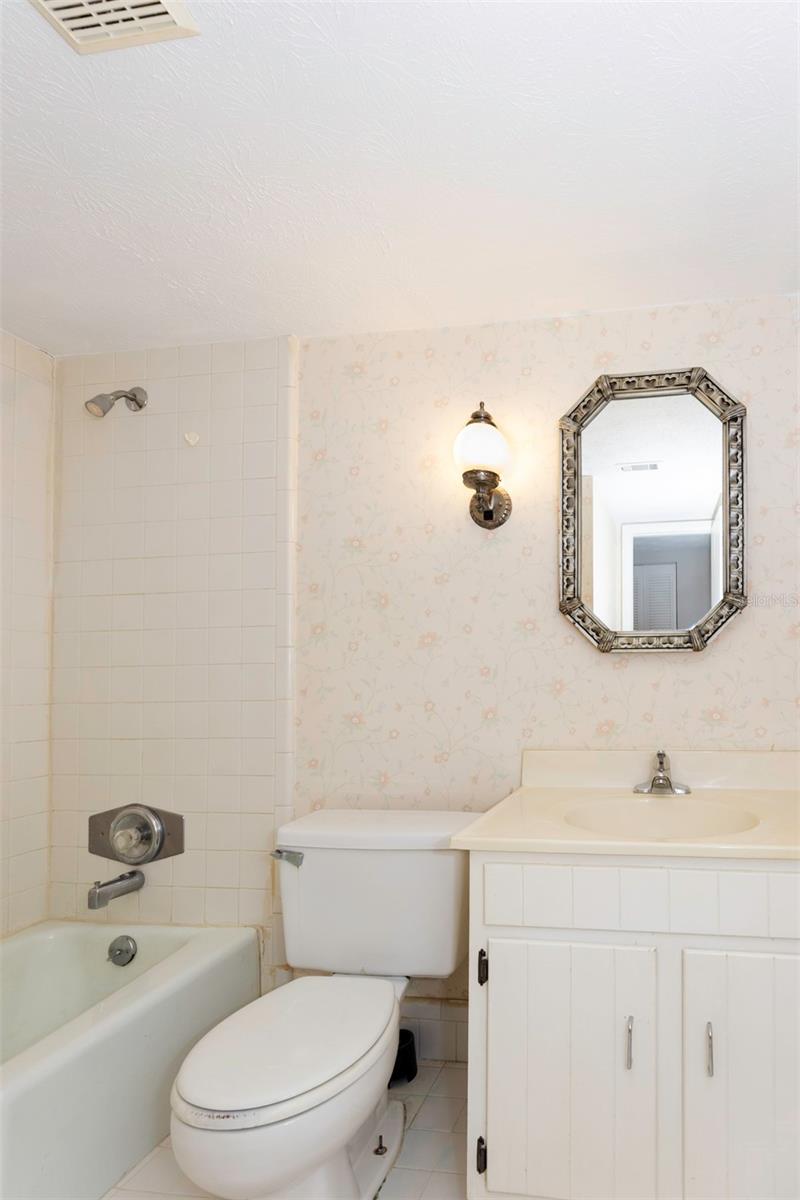 5441 HANSEL AVE #J15, ORLANDO, FL, 32809