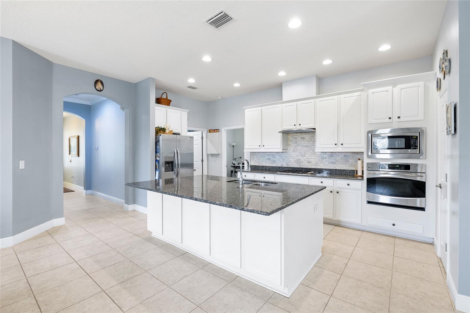 5212 ROSEFINCH PL, LITHIA, FL, 33547