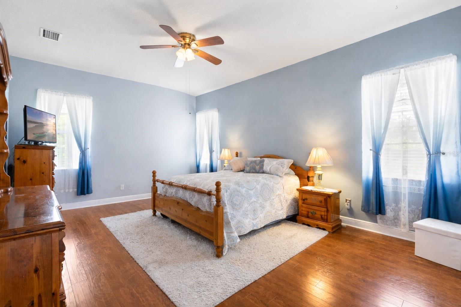 5212 ROSEFINCH PL, LITHIA, FL, 33547