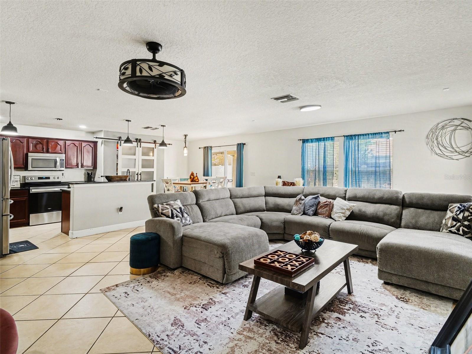 12123 FERN BLOSSOM DR, GIBSONTON, FL, 33534