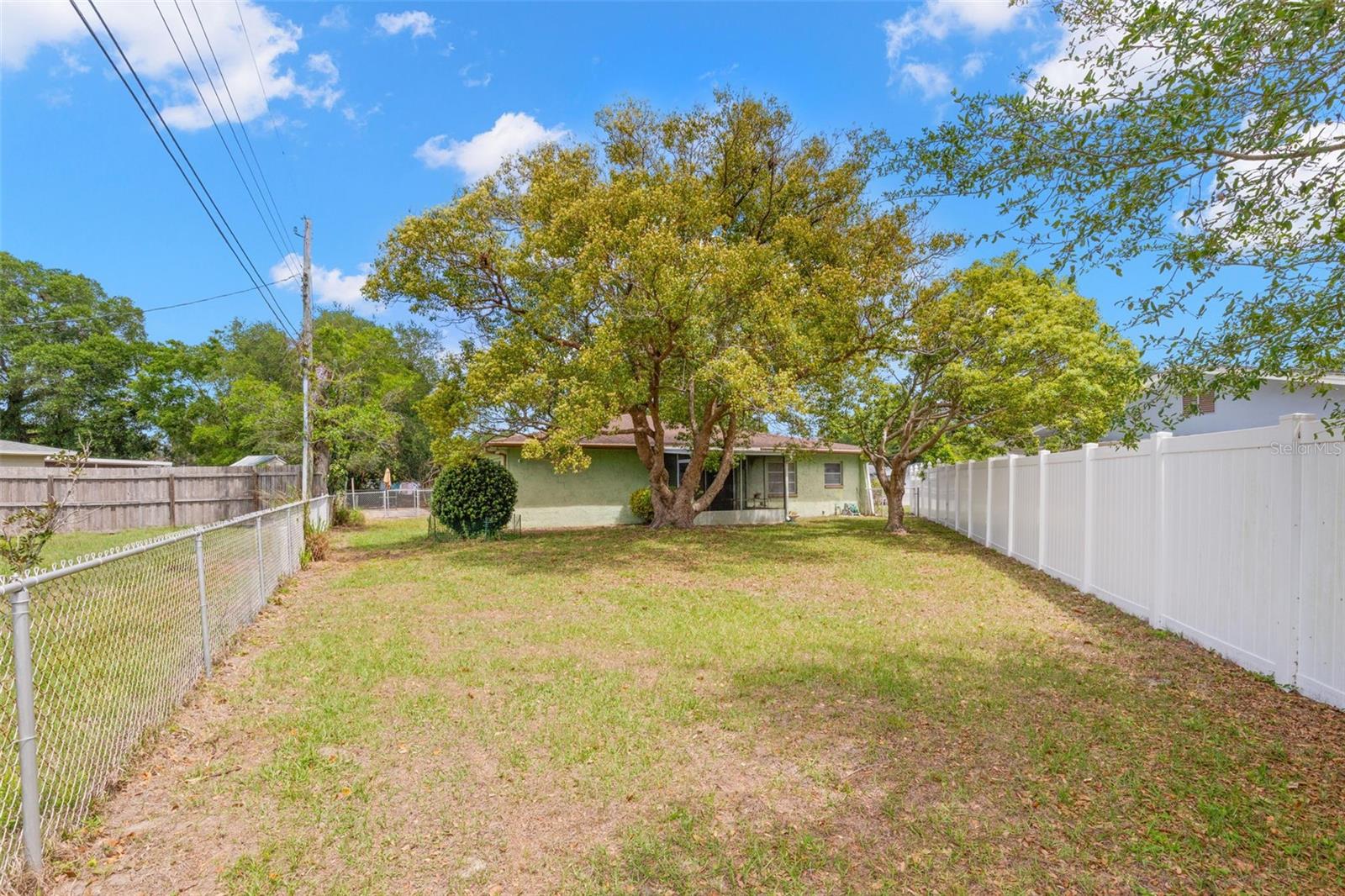 616 HERITAGE LN #B, LARGO, FL, 33770