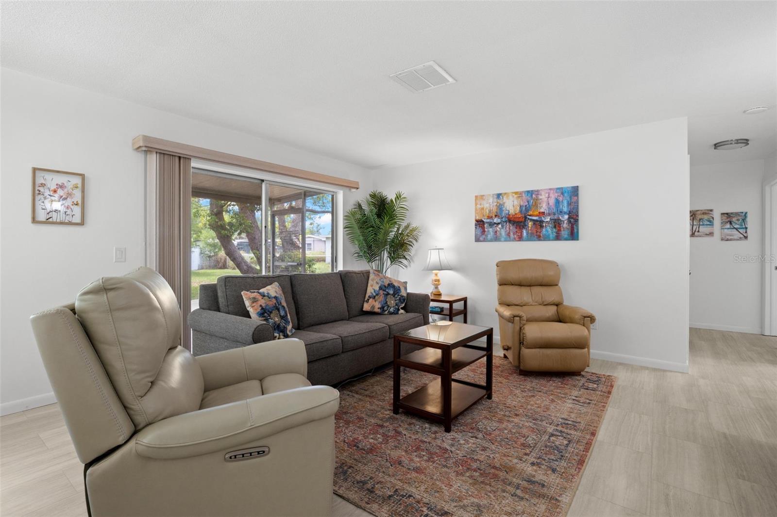 616 HERITAGE LN #B, LARGO, FL, 33770