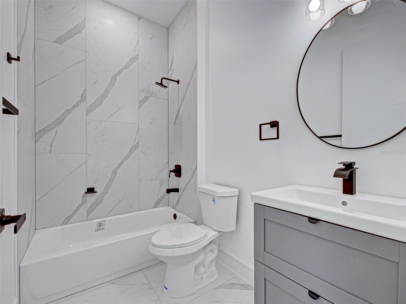 165 INGRAM BLVD, ROTONDA WEST, FL, 33947