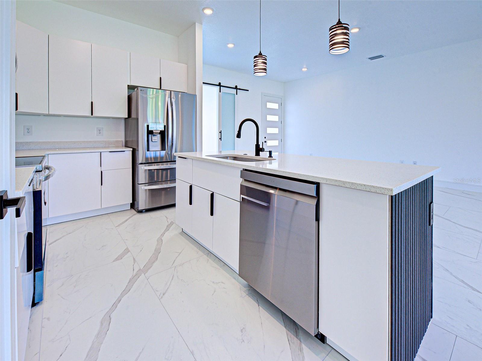 165 INGRAM BLVD, ROTONDA WEST, FL, 33947