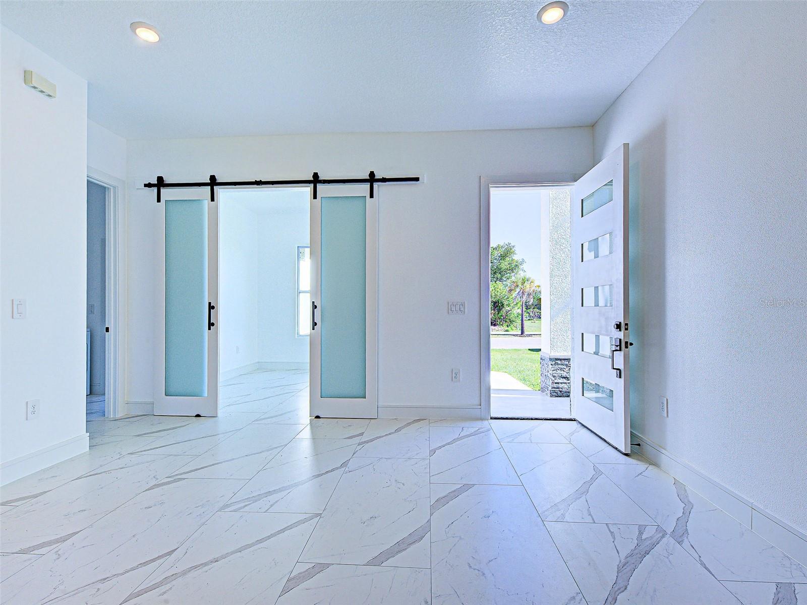 165 INGRAM BLVD, ROTONDA WEST, FL, 33947