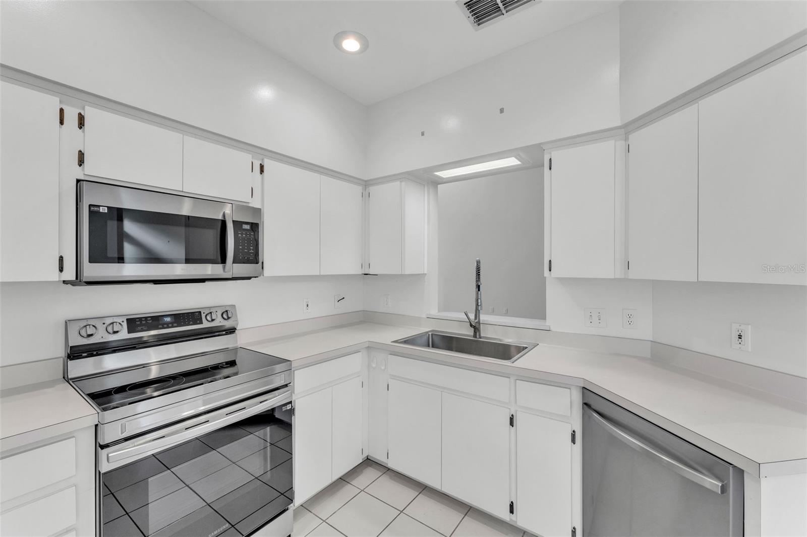 3133 STONEWATER DR #3133, LAKELAND, FL, 33803