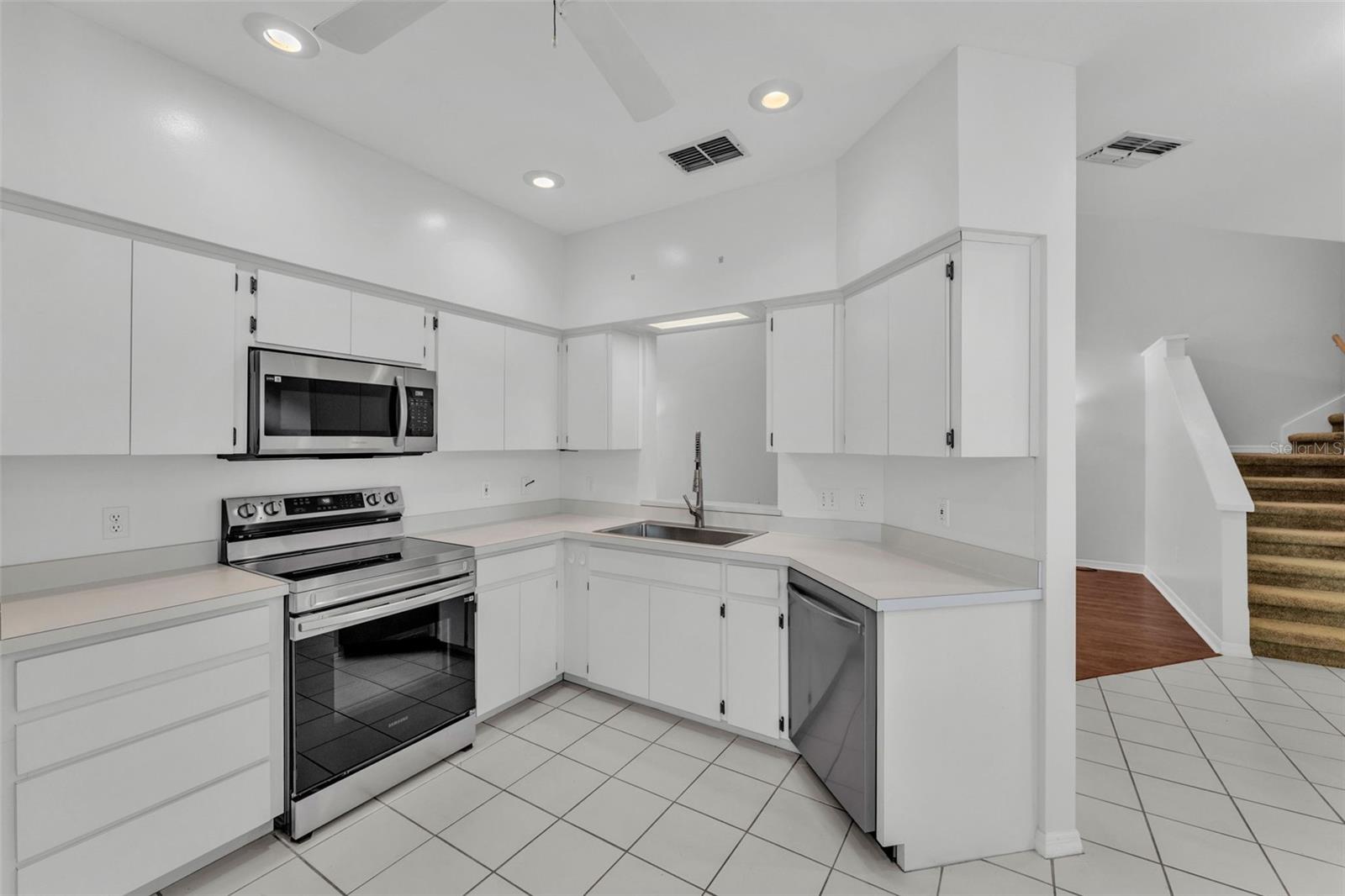 3133 STONEWATER DR #3133, LAKELAND, FL, 33803