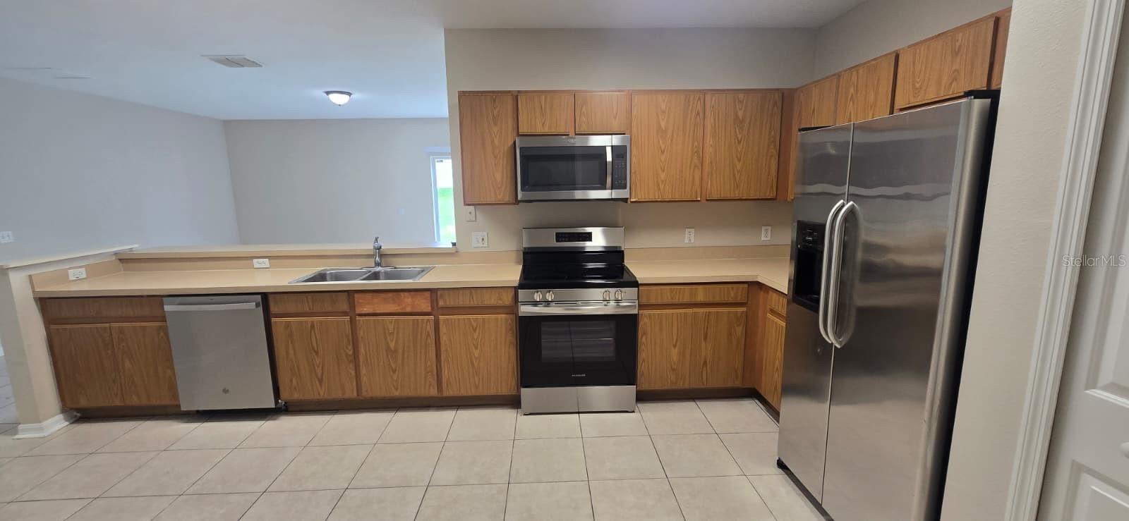 911 GLOUCESTER CT, KISSIMMEE, FL, 34758