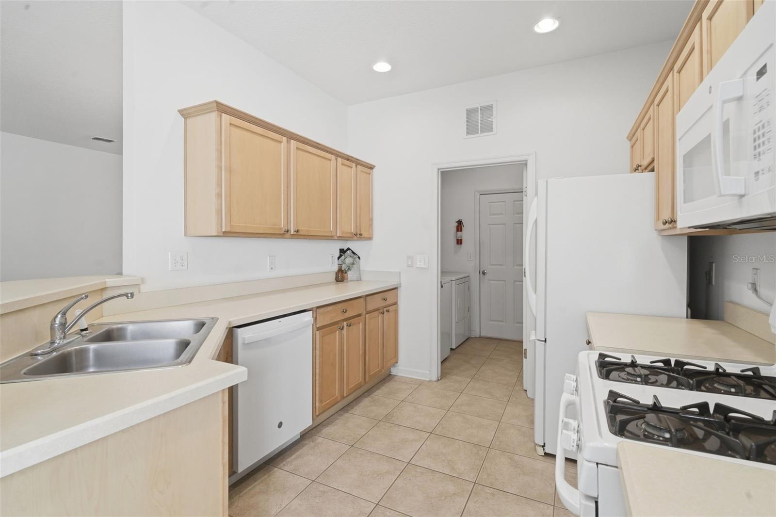 115 AVENHAM DR, DELAND, FL, 32724