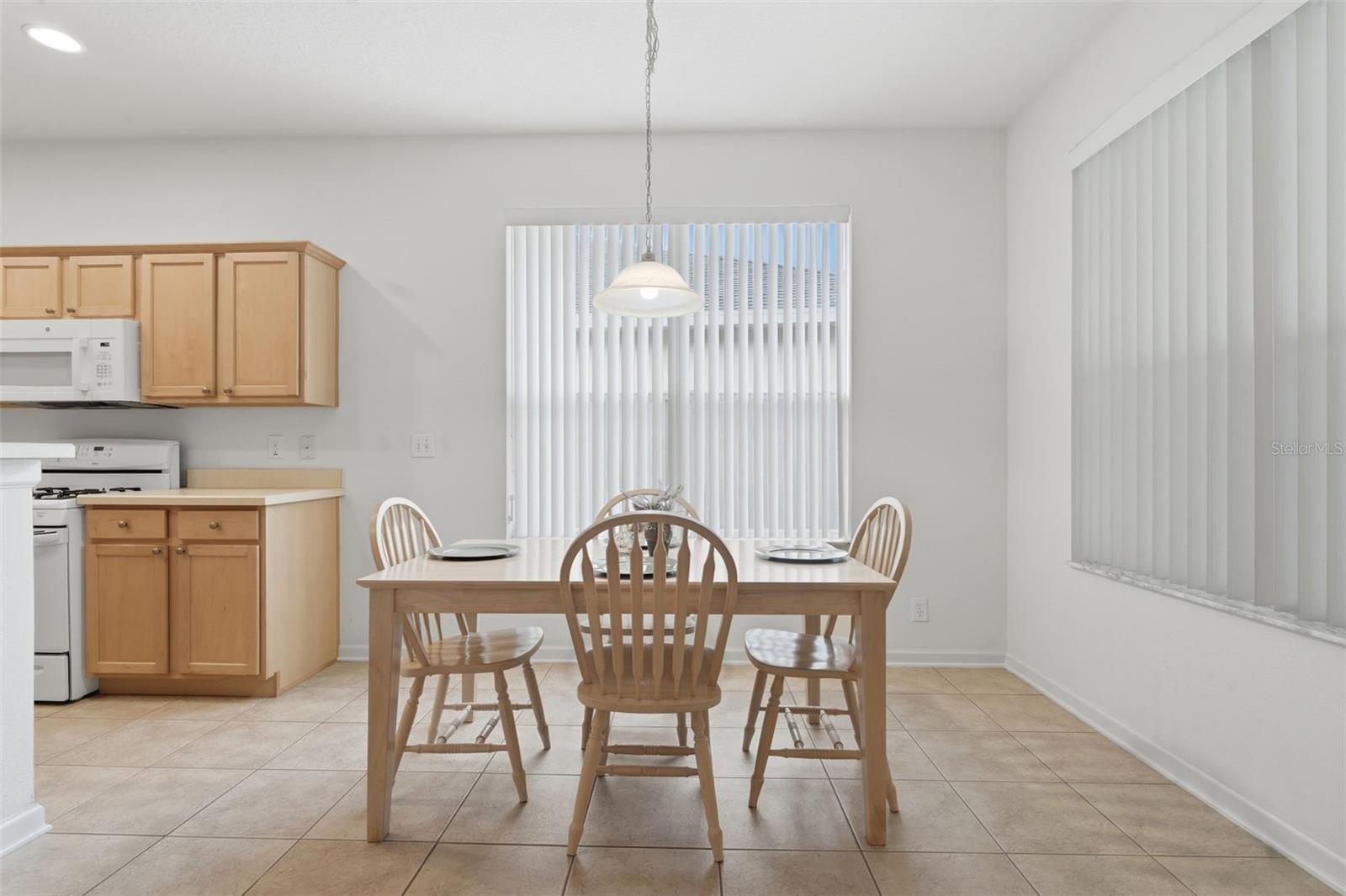 115 AVENHAM DR, DELAND, FL, 32724