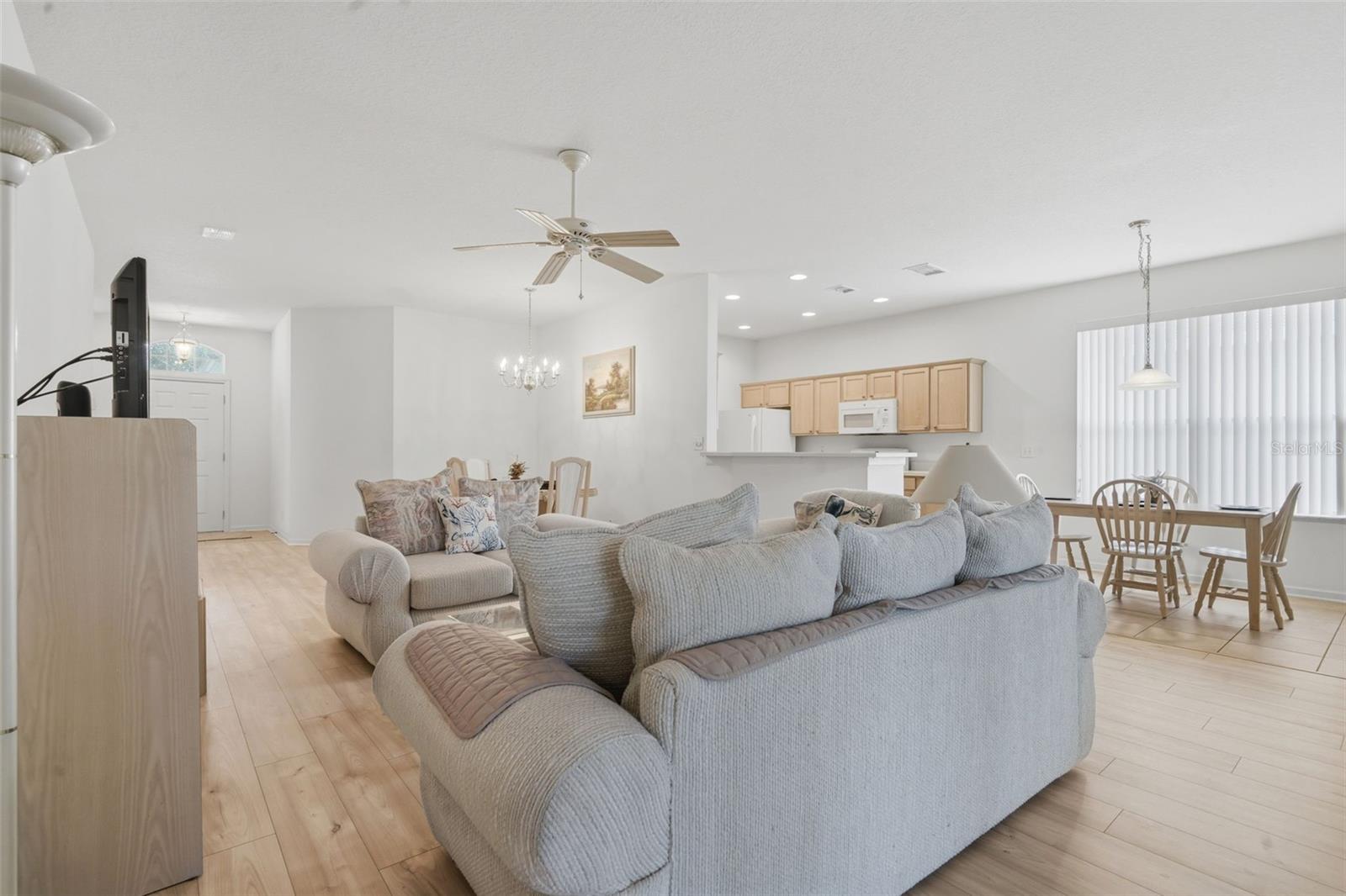 115 AVENHAM DR, DELAND, FL, 32724