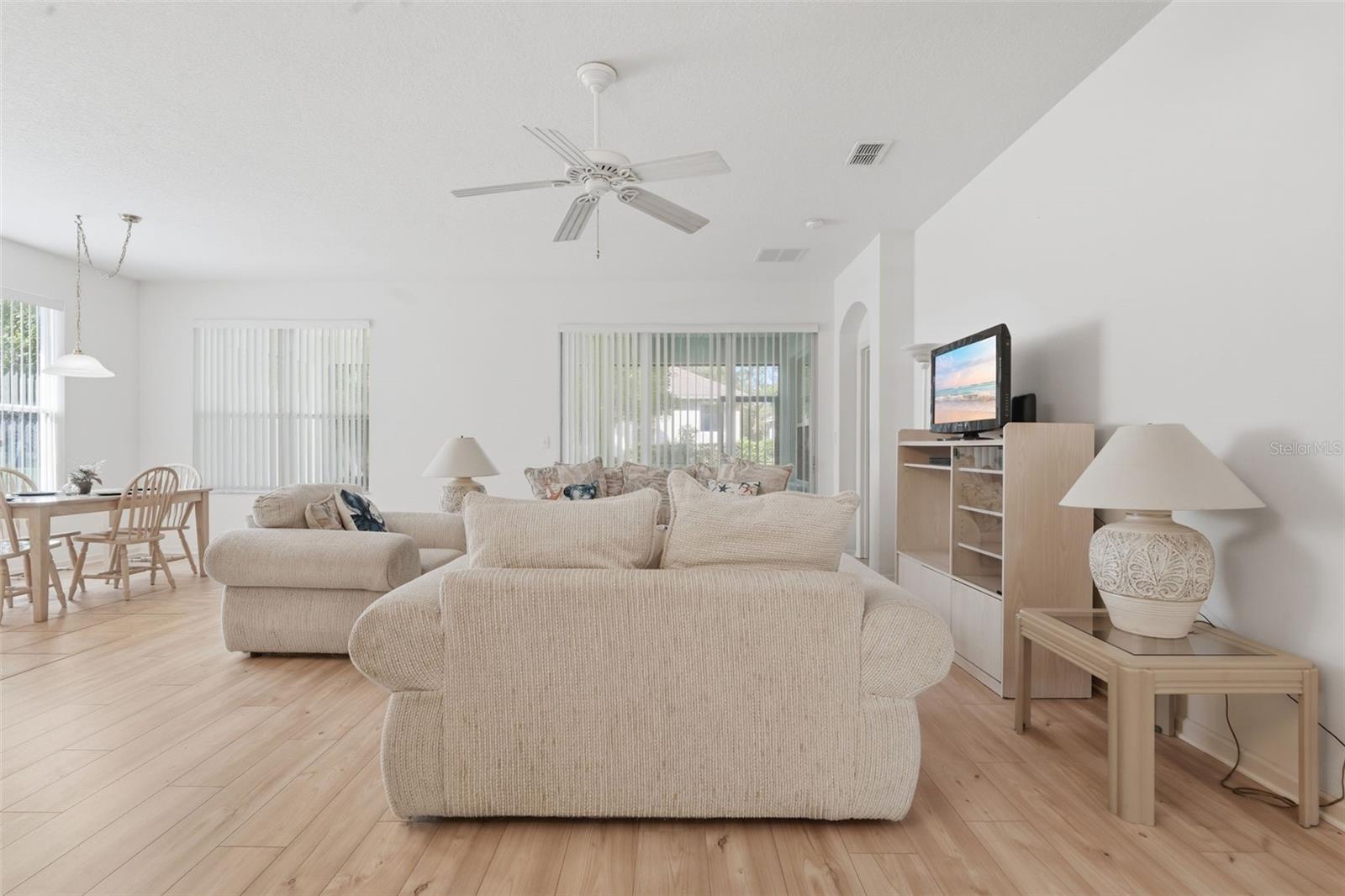 115 AVENHAM DR, DELAND, FL, 32724