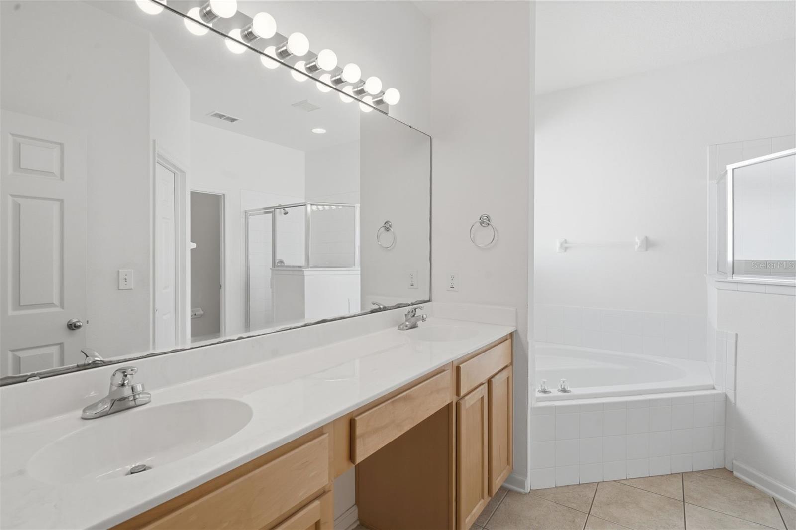 115 AVENHAM DR, DELAND, FL, 32724