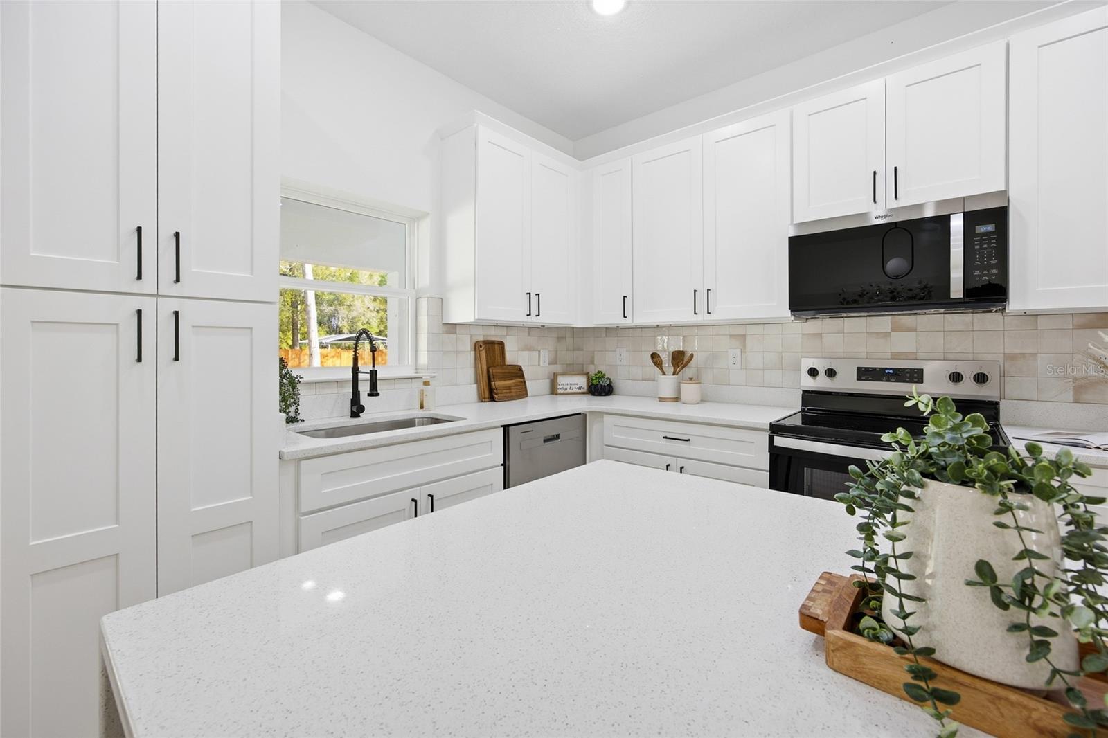 2116 W BEACH PLUM DRIVE, CITRUS SPRINGS, FL, 34434