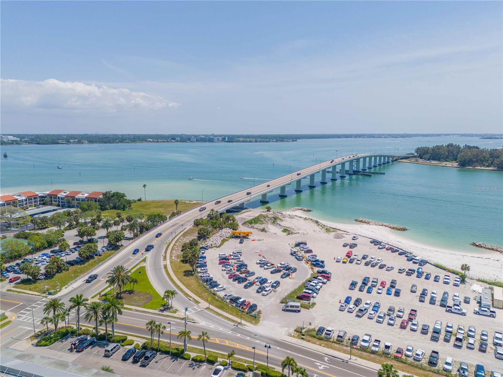 706 BAYWAY BLVD #301, CLEARWATER BEACH, FL, 33767