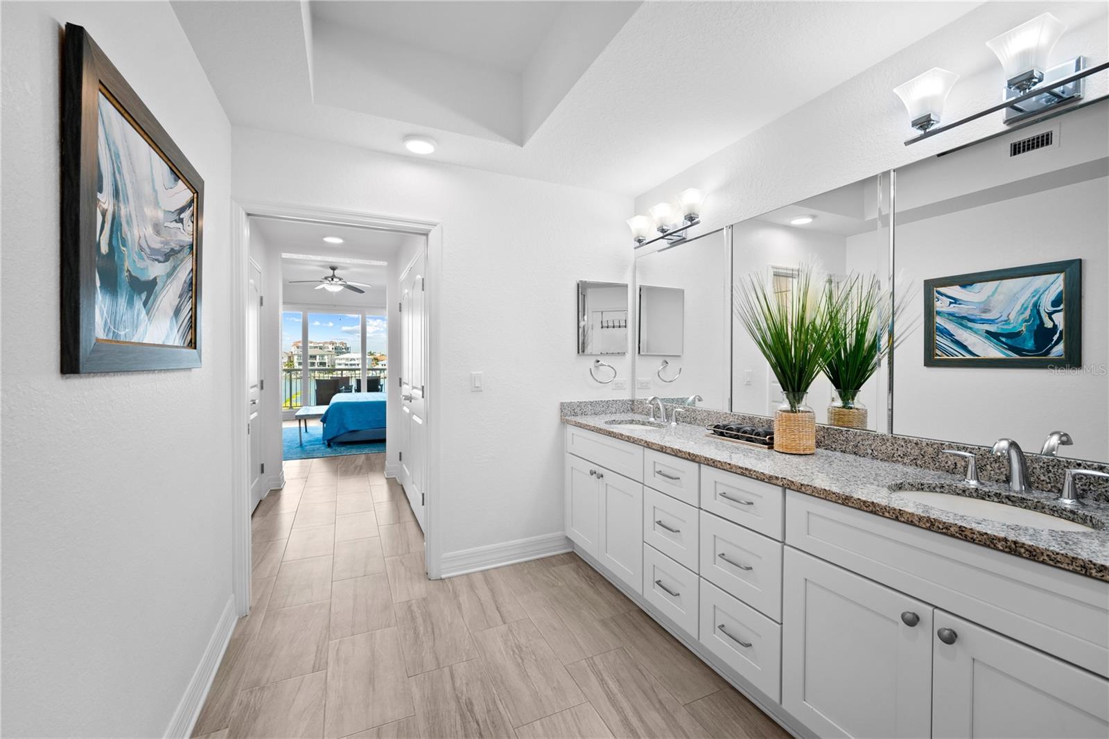 706 BAYWAY BLVD #301, CLEARWATER BEACH, FL, 33767