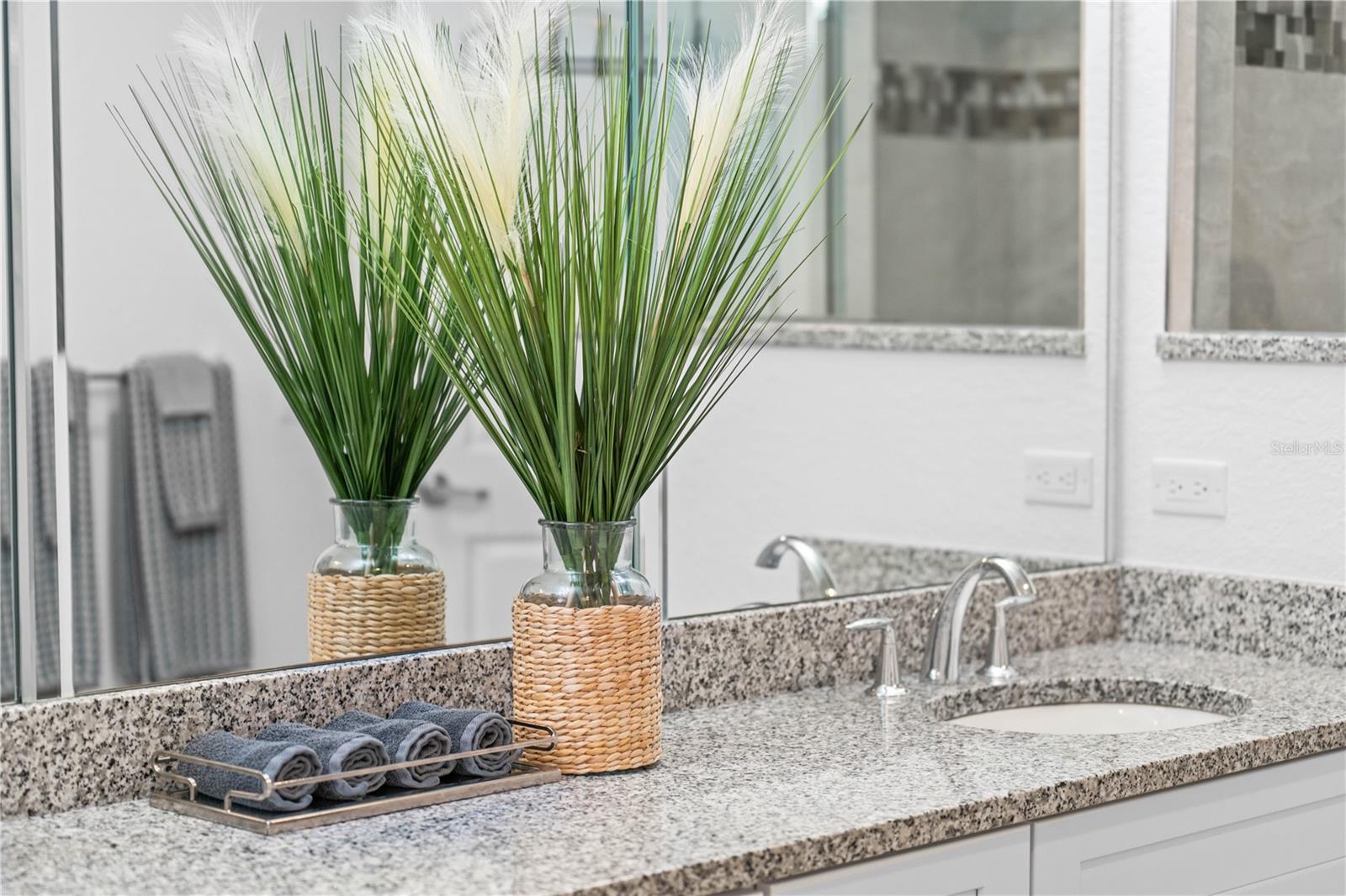 706 BAYWAY BLVD #301, CLEARWATER BEACH, FL, 33767