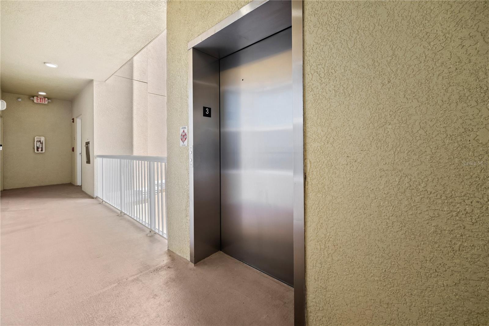 706 BAYWAY BLVD #301, CLEARWATER BEACH, FL, 33767