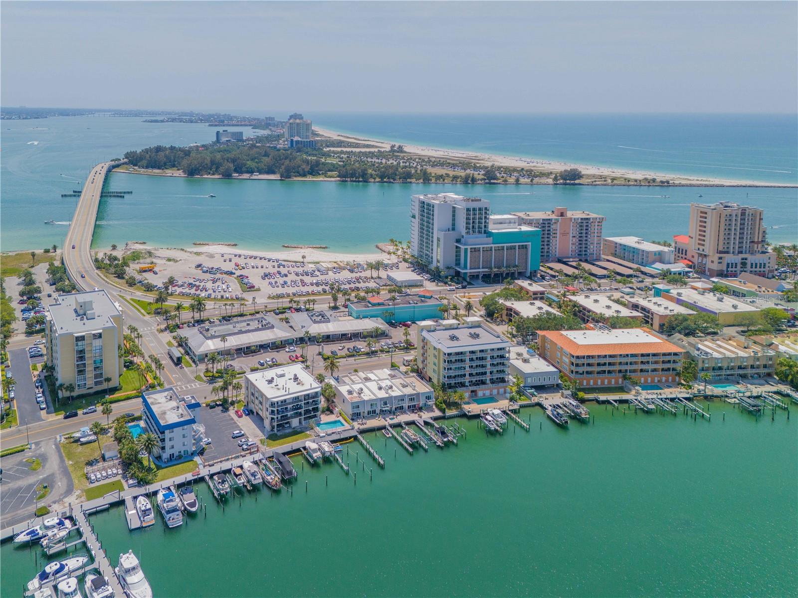 706 BAYWAY BLVD #301, CLEARWATER BEACH, FL, 33767