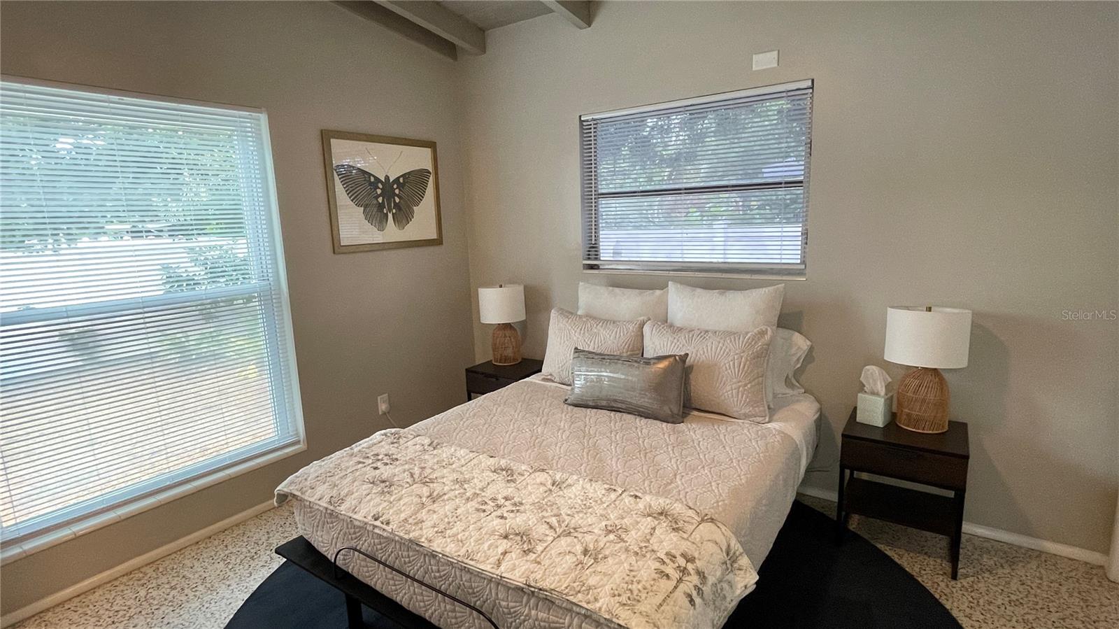 2832 BAY ST, SARASOTA, FL, 34237