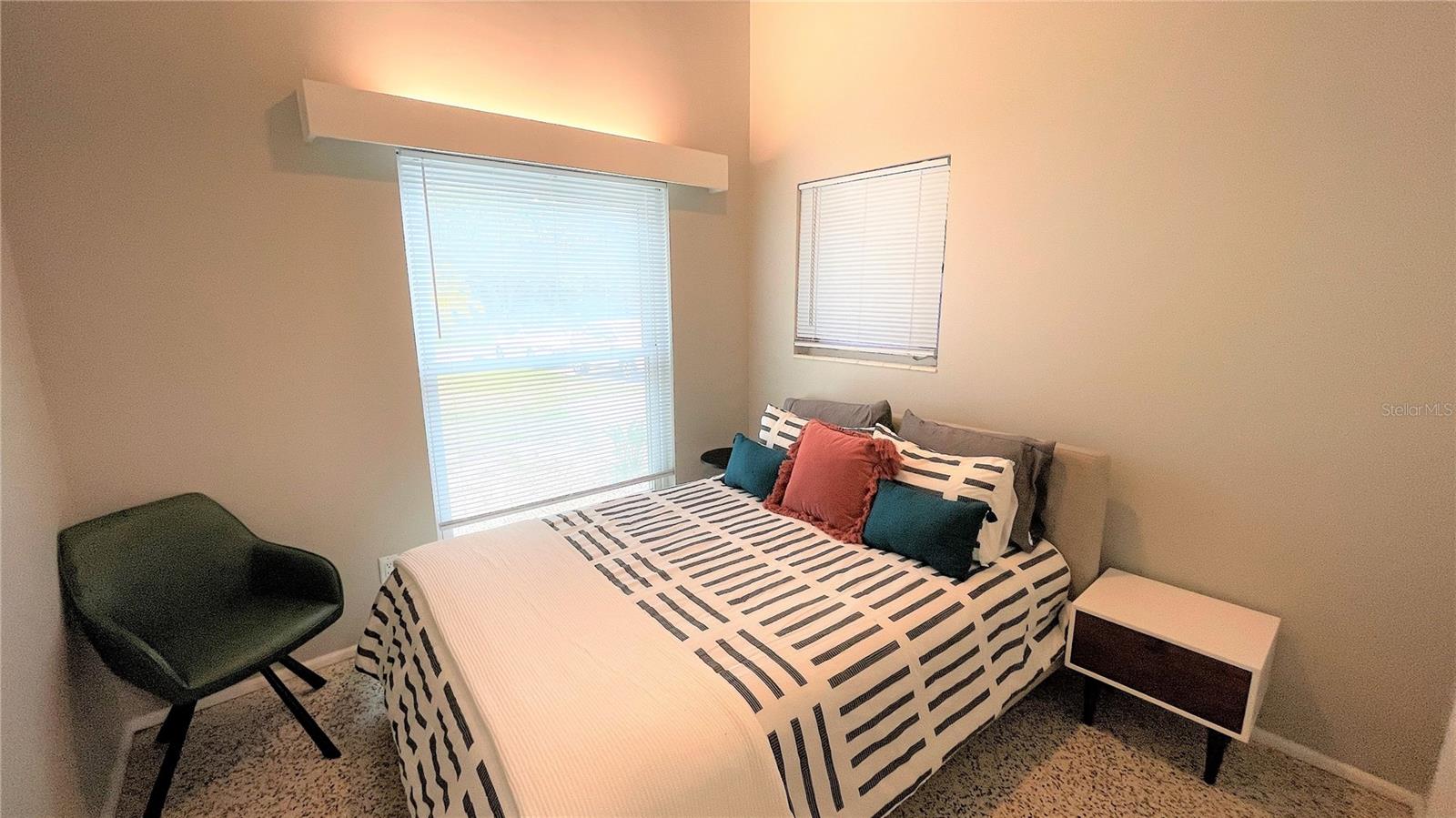 2832 BAY ST, SARASOTA, FL, 34237