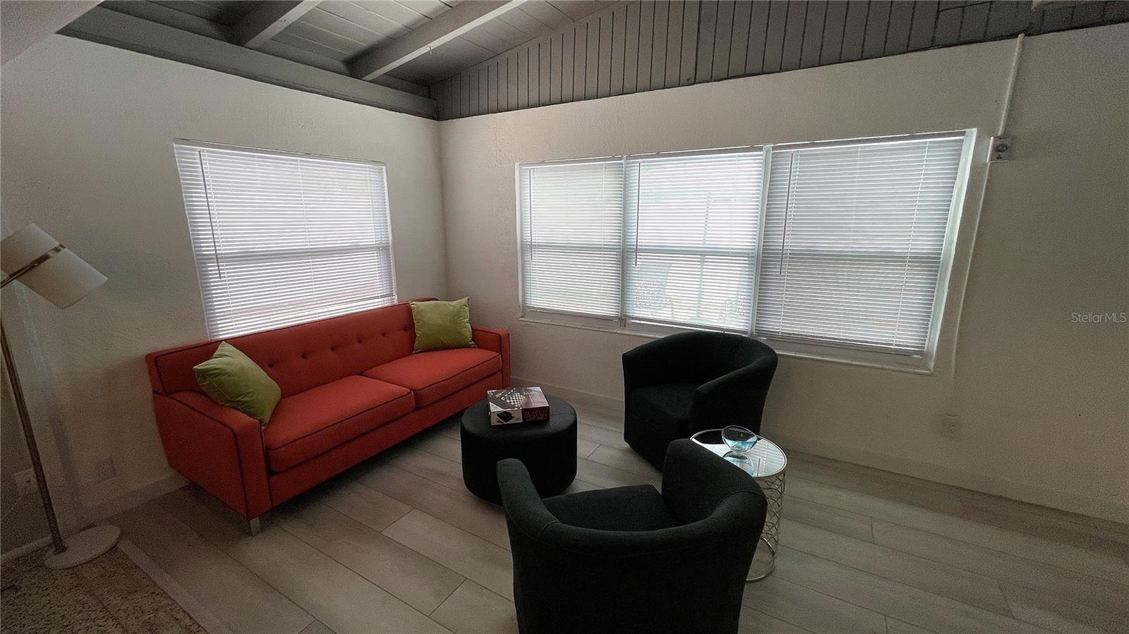 2832 BAY ST, SARASOTA, FL, 34237