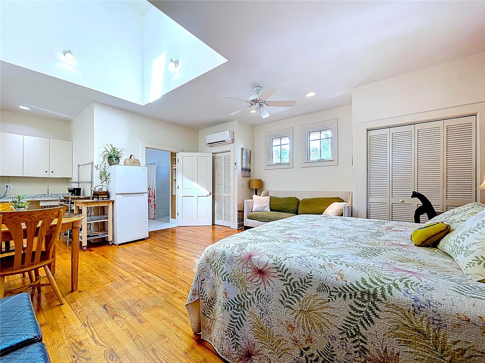 1001 E CRAWFORD ST, TAMPA, FL, 33604